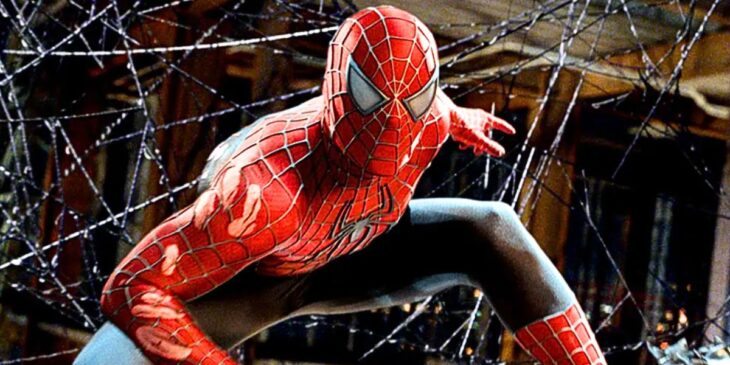 Tobey Maguire com uniforme do Homem-Aranha