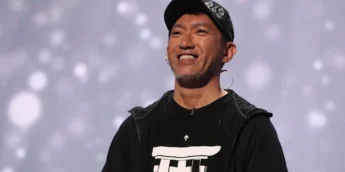Shinji Mikami na Tango