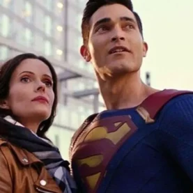 Elizabeth Tulloch e Tyler Hoechlin em Superman e Lois