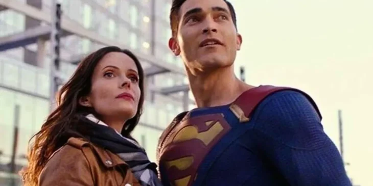Elizabeth Tulloch e Tyler Hoechlin em Superman e Lois