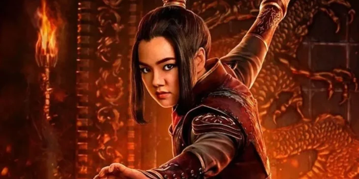 Elizabeth Yu como Azula em Avatar O Último Mestre do Ar