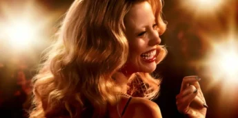 Mia Goth no filme MaXXXine