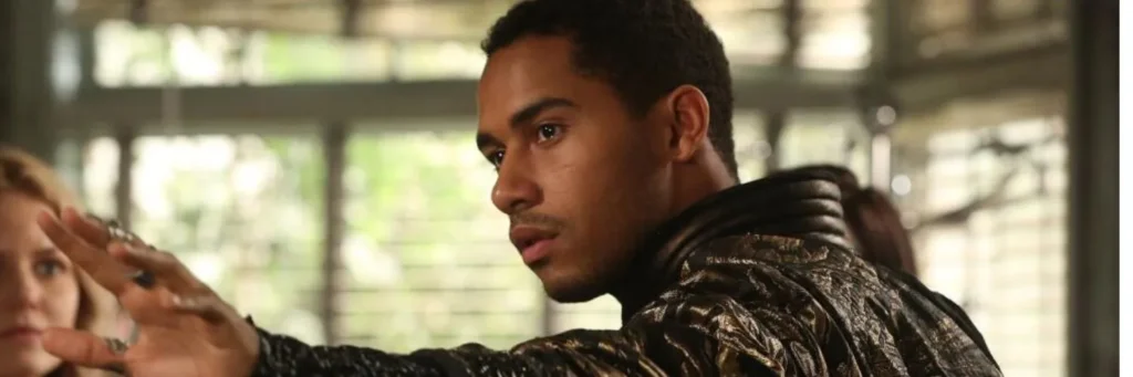 Elliot Knight
