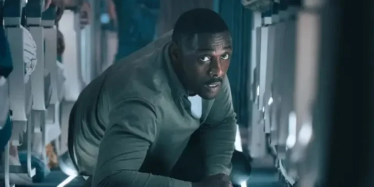 Idris Elba em Sequestro no Ar