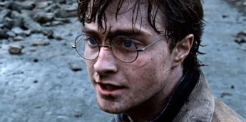 Daniel Radcliffe interpretando Harry Potter