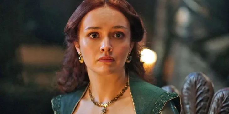 Olivia Cooke como Alicent no 2º ano de A Casa do Dragão