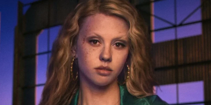Mia Goth em MaXXXine, filme da franquia X