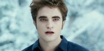 Robert Pattinson como o vampiro Edward Cullen