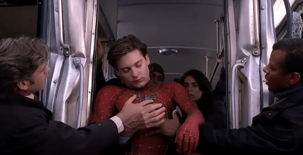 20-anos-homem-aranha-2-peter-sendo-salvo_11zon