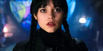 Jenna Ortega caracterizada como Wandinha