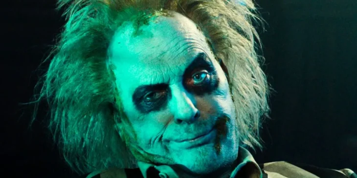 Michael Keaton em Beetlejuice Beetlejuice