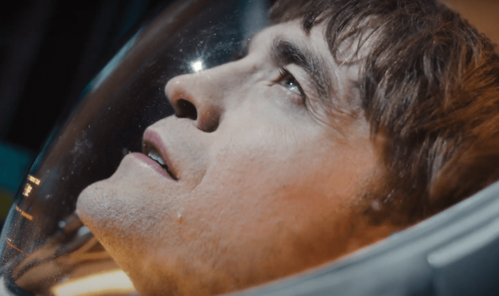 Mickey 17, com Robert Pattinson, ganha trailer oficial