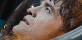 Mickey 17, com Robert Pattinson, ganha trailer oficial
