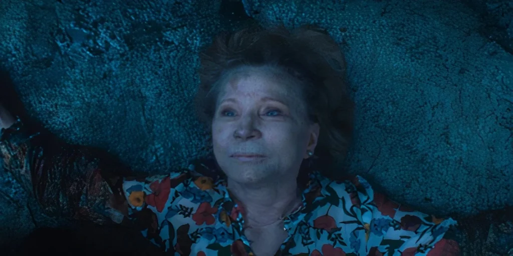Sharon é sacrificada em Agatha Desde Sempre