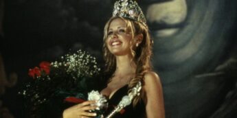Sarah Michelle Gellar em Eu Sei O Que Vocês Fizeram no Verão Passado