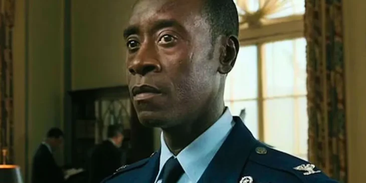 Don Cheadle como Rhodes em Invasão Secreta