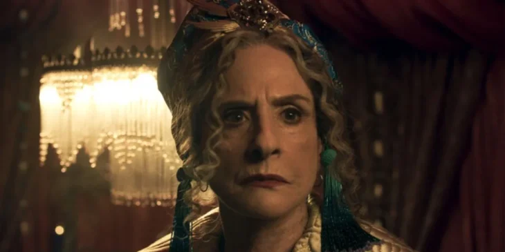 Lilia Calderu em Agatha