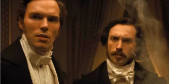 Nicholas Hoult e Aaron Taylor Johnson em Nosferatu