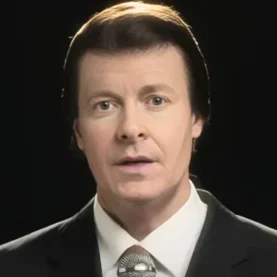 Rodrigo Faro como Silvio Santos