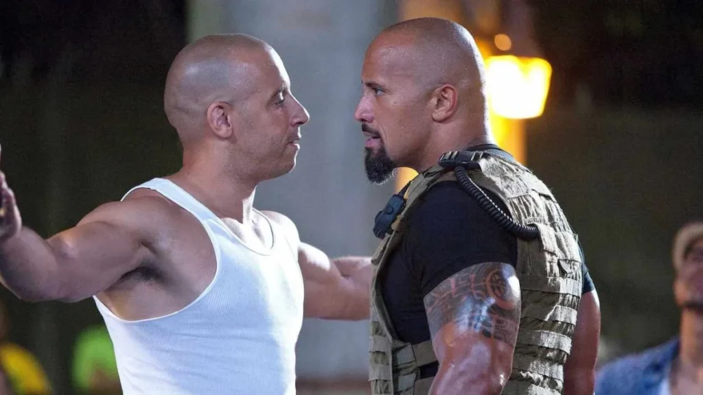 Vin Diesel e Dwayne Johnson em Velozes e Furiosos