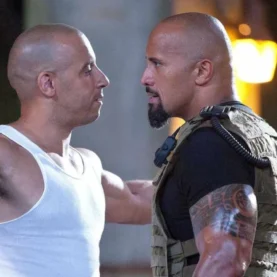 Vin Diesel e Dwayne Johnson em Velozes e Furiosos