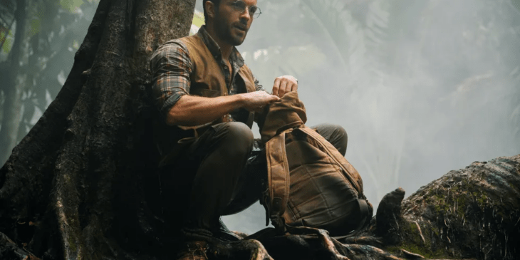 Jonathan Bailey em Jurassic World