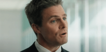 Suits L.A., com Stephen Amell, ganha teaser inédito