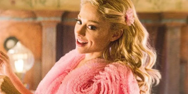 Glinda, de Ariana Grande, em Wicked