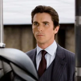 Christian Bale como Bruce Wayne em trilogia do Batman