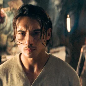 Manny Jacinto na série The Acolyte