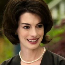 Anne Hathaway protagonista de Verity