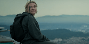 Thunderbolts* | Florence Pugh salta do segundo maior prédio do mundo em vídeo de bastidores
