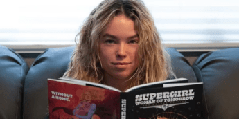 Supergirl | Vídeo de bastidores traz Milly Alcock em ação