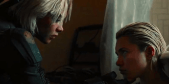 Thunderbolts* | Florence Pugh sobre fazer cenas de Yelena lutando contra si mesma: 