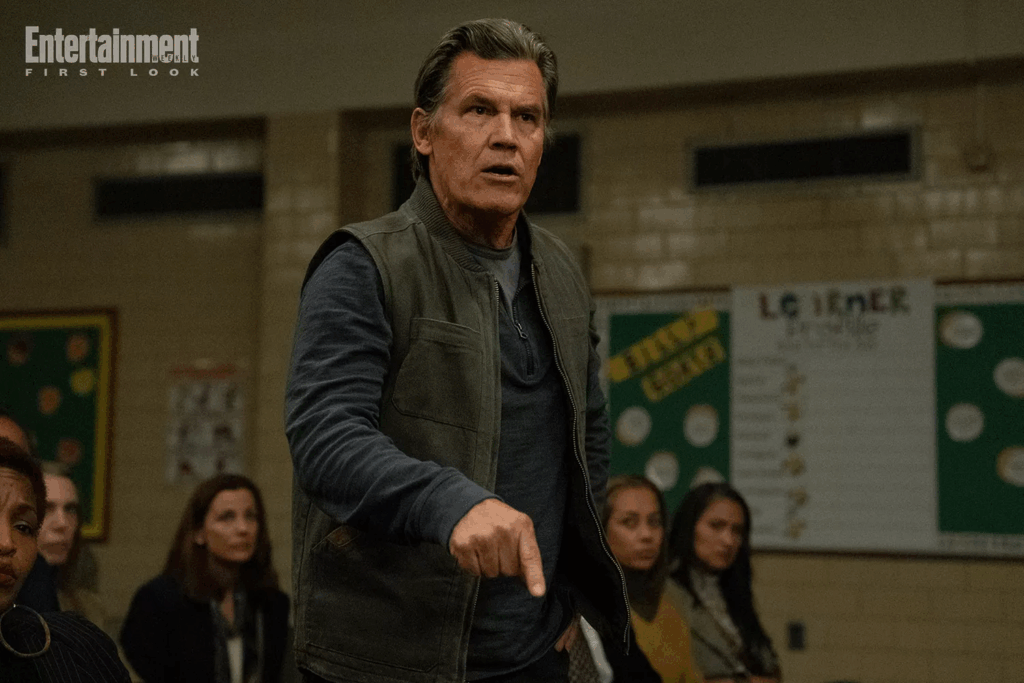 A Hora do Mal | Imagens revelam personagens de Julia Garner e Josh Brolin 
