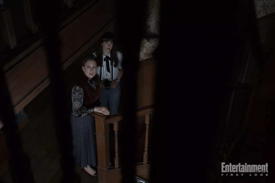 Invocação do Mal 4 | Vera Farmiga e Patrick Wilson preparam suas despedidas em imagens oficiais