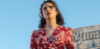 Margaret Qualley em Honey, Não!
