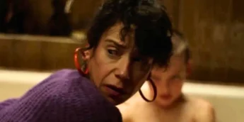 Sally Hawkins no terror Faça Ela Voltar