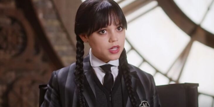 Jenna Ortega em vídeo de bastidores da 2ª temporada de Wandinha