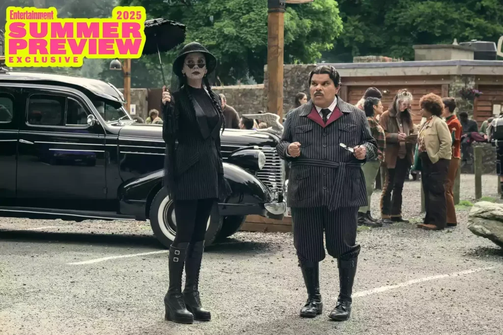 Mortícia e Gomez Addams em 2ª temporada de Wandinha