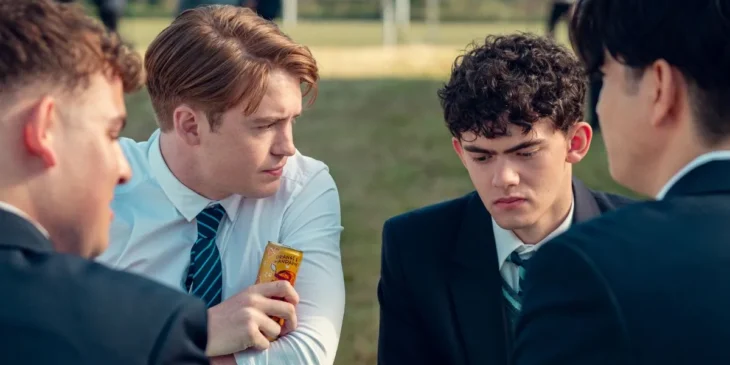 Joe Locke e Kit Connor na série Heartstopper