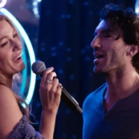 Blake Lively e Justin Baldoni no filme É Assim Que Acaba