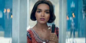 Rachel Zegler com visual de Branca de Neve em live-action