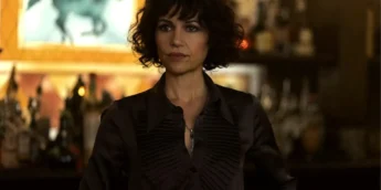 A atriz Carla Gugino