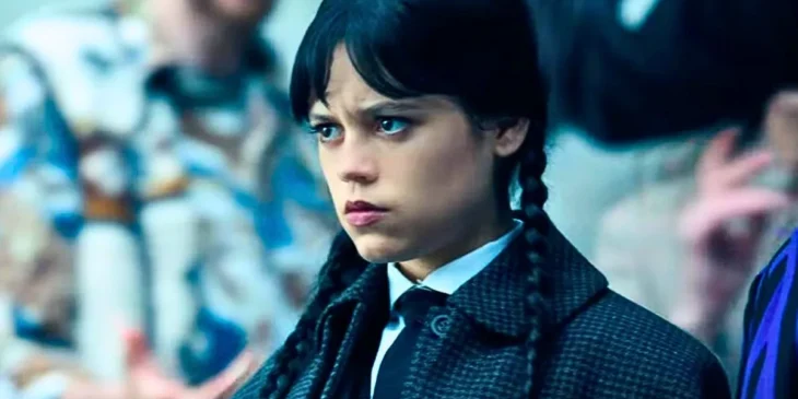 Jenna Ortega como Wandinha na Escola Nunca Mais