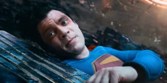 David Corenswet em luta do filme Superman