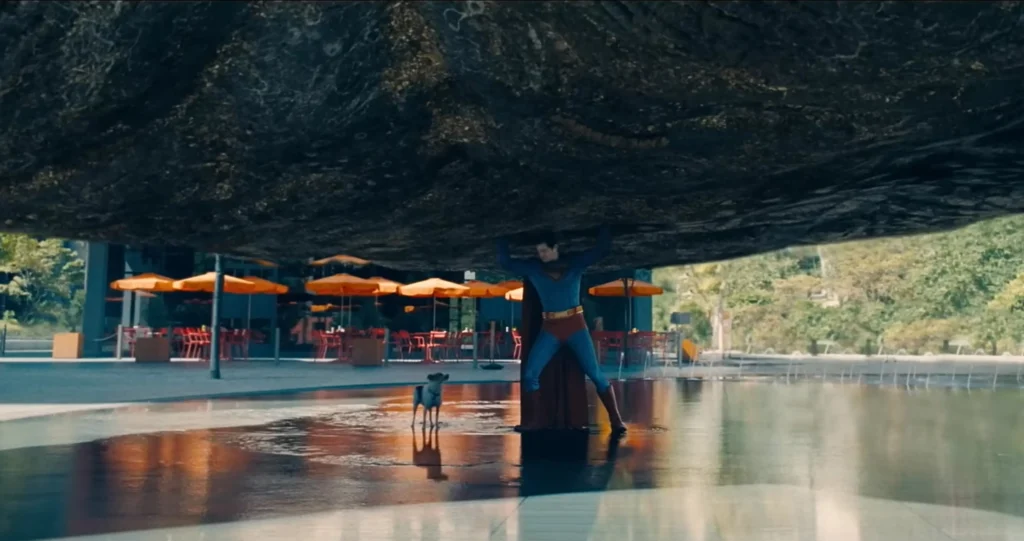 Superman salvando cachorro
