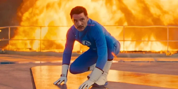 Pedro Pascal em ação como Reed Richards em Quarteto Fantástico