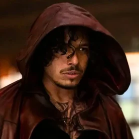 Capuz, de Anthony Ramos, na série Coração de Ferro