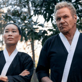 Cobra Kai: Alicia Hannah-Kim se pronuncia após ter sido mordida por Martin Kove
